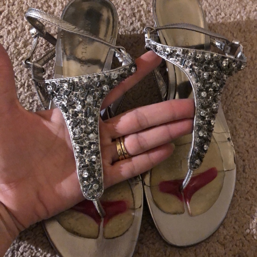 Ann Taylor sparkly silver thong sandals  7.5